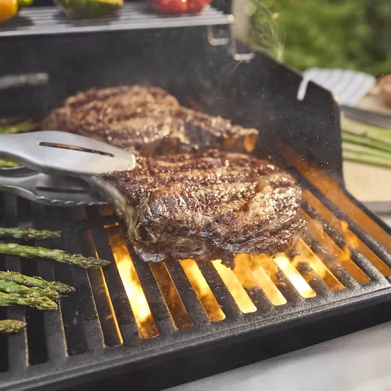 Weber Spirit E-335 Gasgrill mit Sear Zone und Seitenkocher