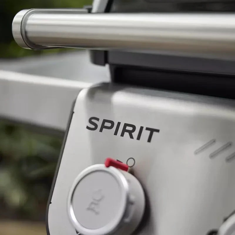 Weber Spirit E-335 Gasgrill mit Sear Zone und Seitenkocher