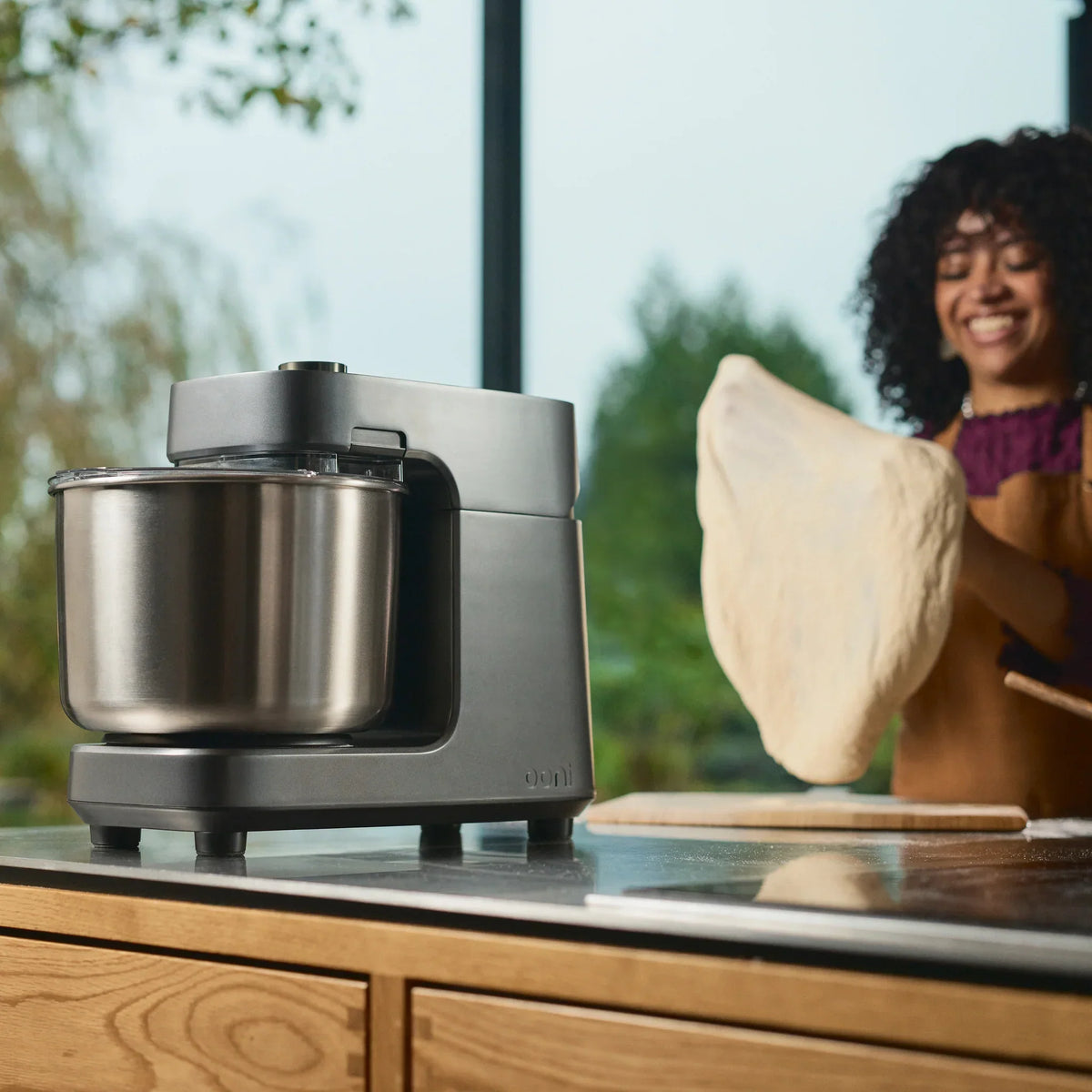 Ooni Halo Pro Spiralmixer – Holzkohlegrau
