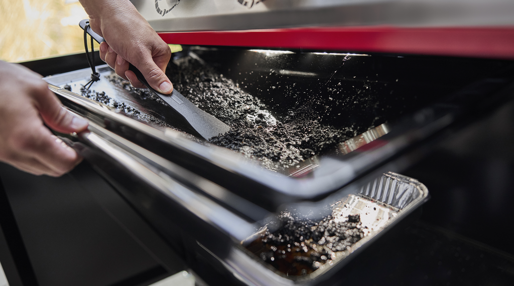 Genesis E-325W Gasgrill mit Sear Zone Weber