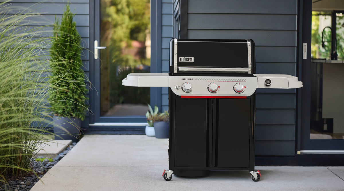 Genesis E-325W Gasgrill mit Sear Zone Weber